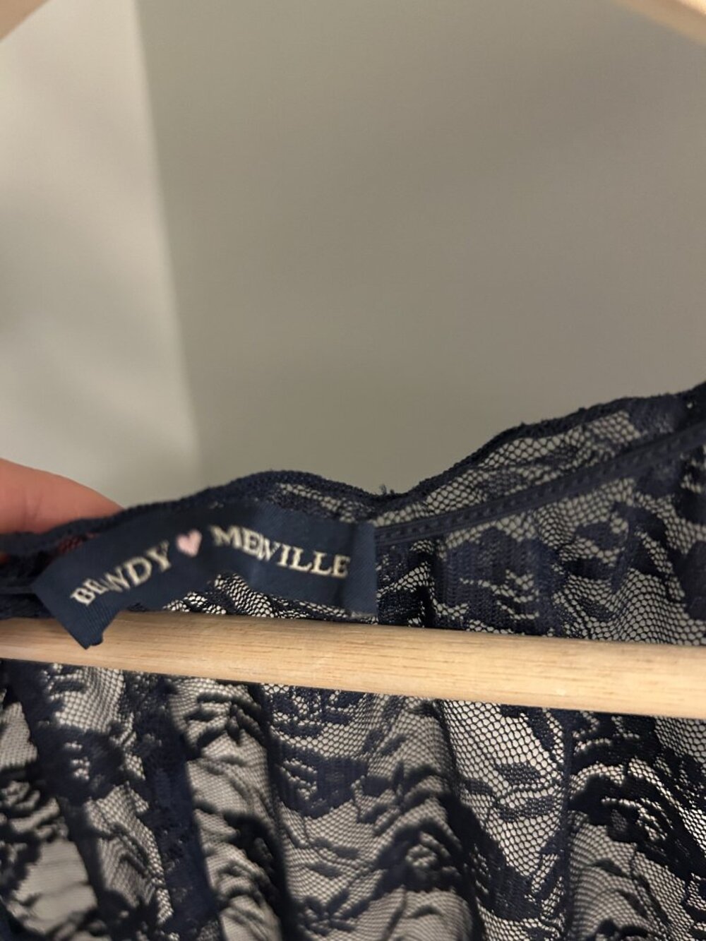 Brandy Melville Lace Navy Top - Picture 2 of 4